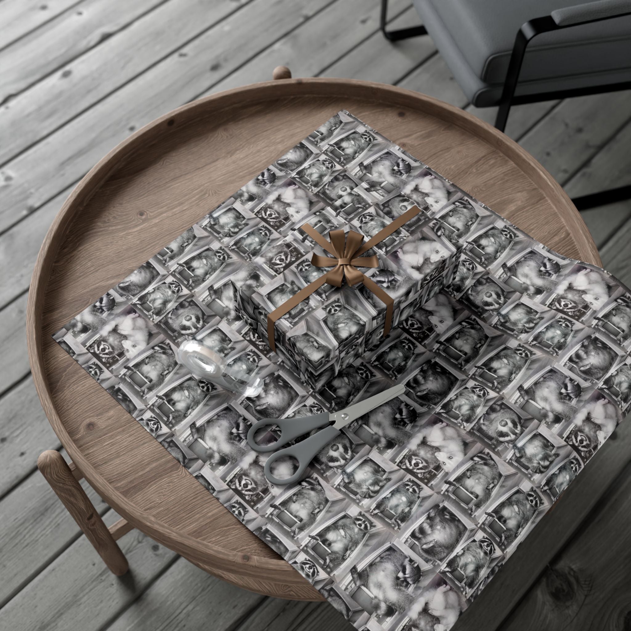 Señor Sanchez y Luna | Black & White Wrapping Paper